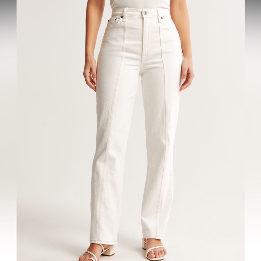 Abercrombie Curve Love Ultra High Rise 90s Straight Jean